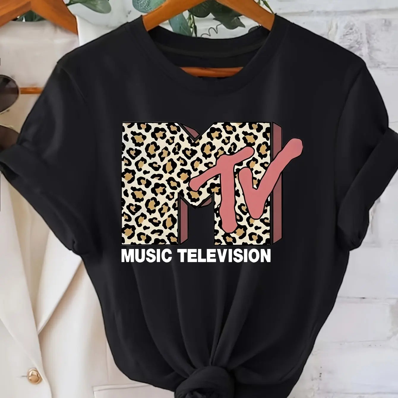 Summer women's MTV leopard print letter graphic print fashionable casual sports loose round neck short sleeved T-shirt top