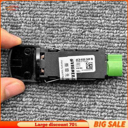 USB socket AUX IN socket for VW Golf convertible Polo/Derby/Vento IND Sharan Multivan Scirocco Alhambra 6C0 035 249 B 6C0035249B